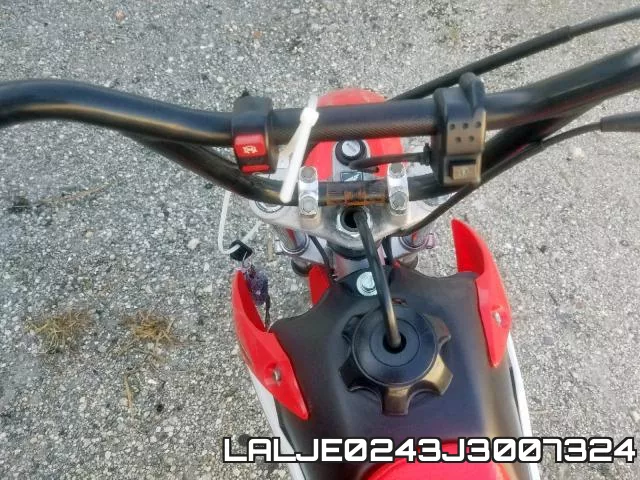 LALJE0243J3007324 фото 9