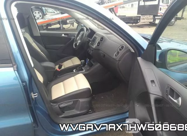 WVGAV7AX7HW508688 фото 6