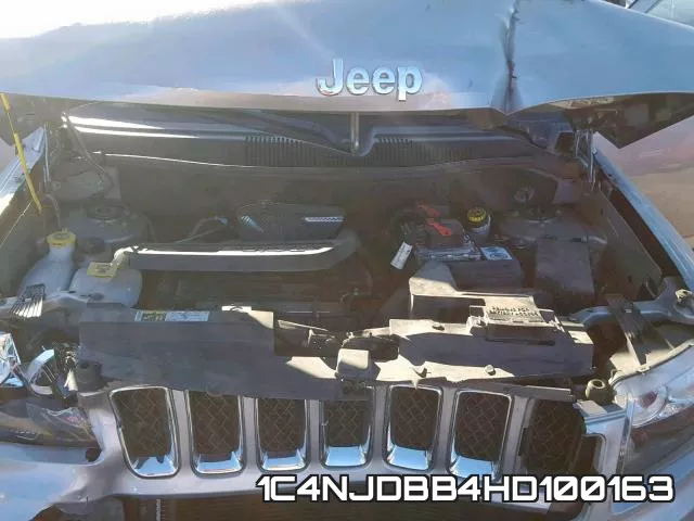 1C4NJDBB4HD100163 фото 8