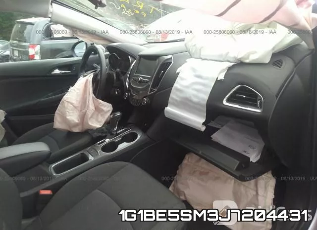 1G1BE5SM3J7204431 фото 6