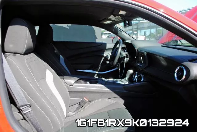 1G1FB1RX9K0132924 фото 6