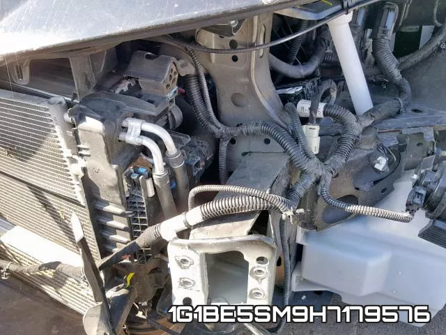 1G1BE5SM9H7179576 фото 9