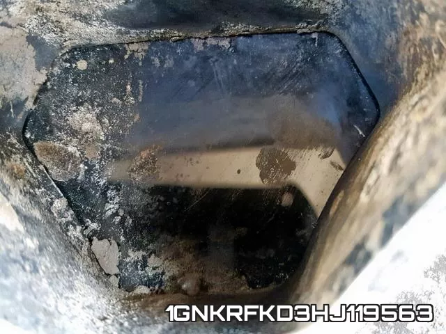 1GNKRFKD3HJ119563 фото 9