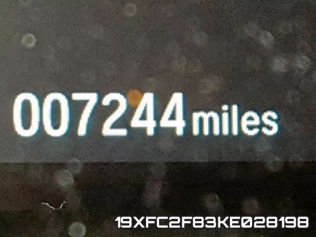 19XFC2F83KE028198 фото 9