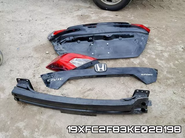 19XFC2F83KE028198 фото 10