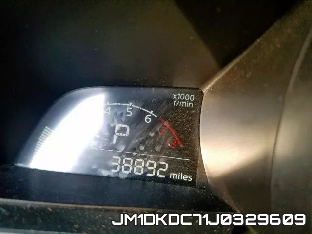 JM1DKDC71J0329609 фото 9