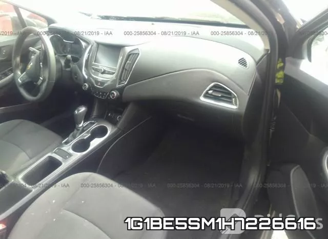 1G1BE5SM1H7226616 фото 6