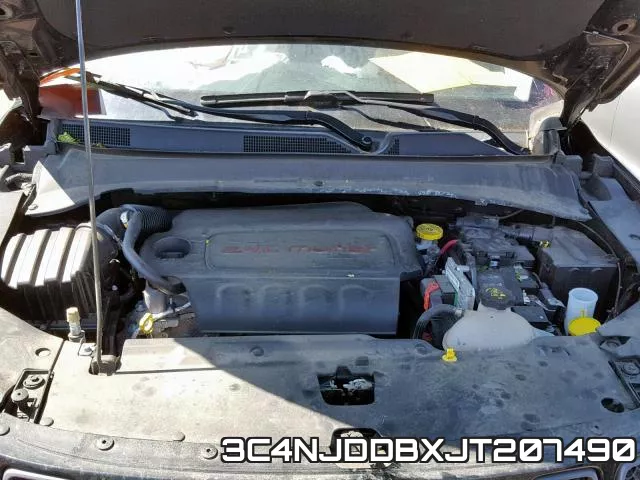 3C4NJDDBXJT207490 фото 8
