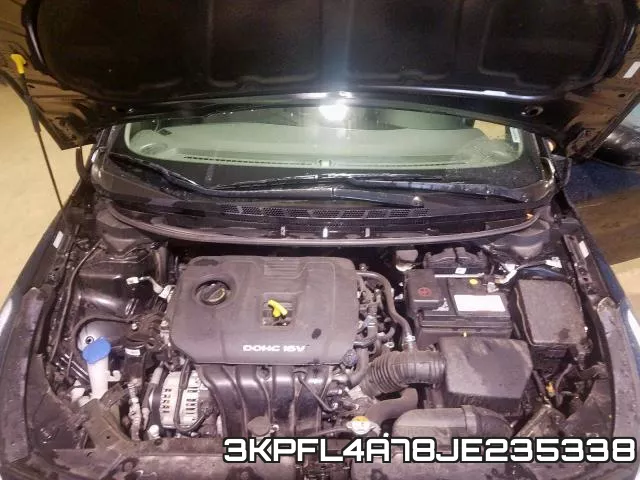 3KPFL4A78JE235338 фото 8