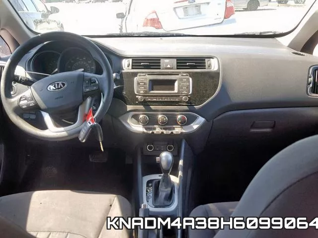 KNADM4A38H6099064 фото 10