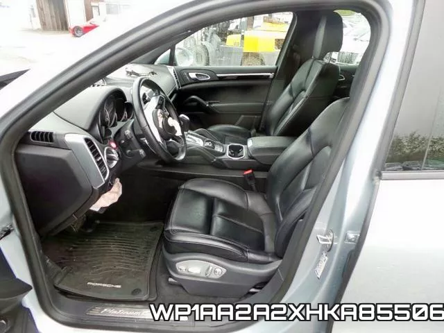 WP1AA2A2XHKA85506 фото 7