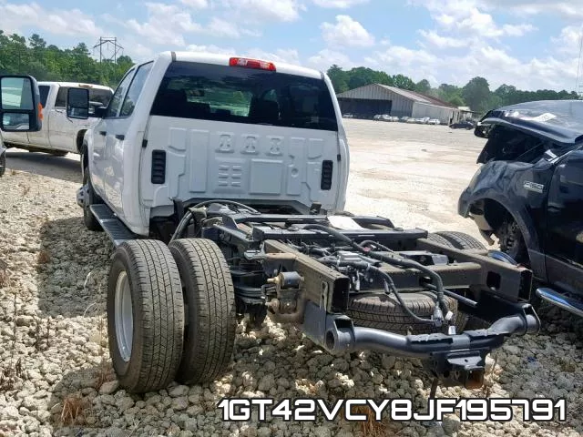 1GT42VCY8JF195791 фото 4