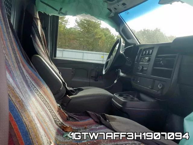 1GTW7AFF3H1907094 фото 6