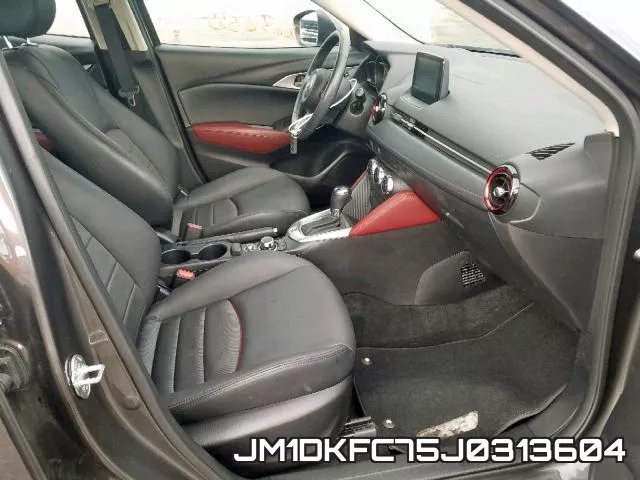 JM1DKFC75J0313604 фото 6