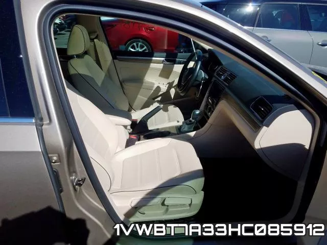 1VWBT7A33HC085912 фото 6