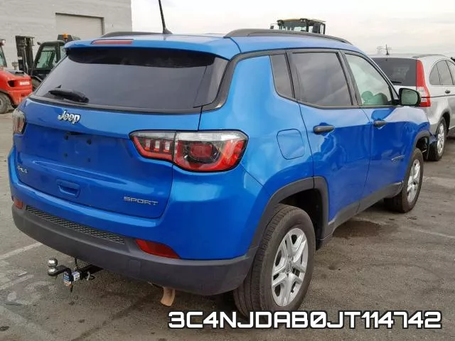 3C4NJDAB0JT114742 фото 4