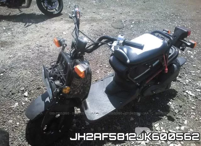 JH2AF5812JK600562 фото 3