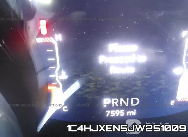 1C4HJXEN5JW251009 фото 8