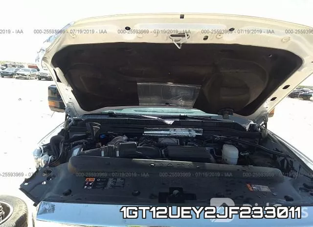 1GT12UEY2JF233011 фото 2