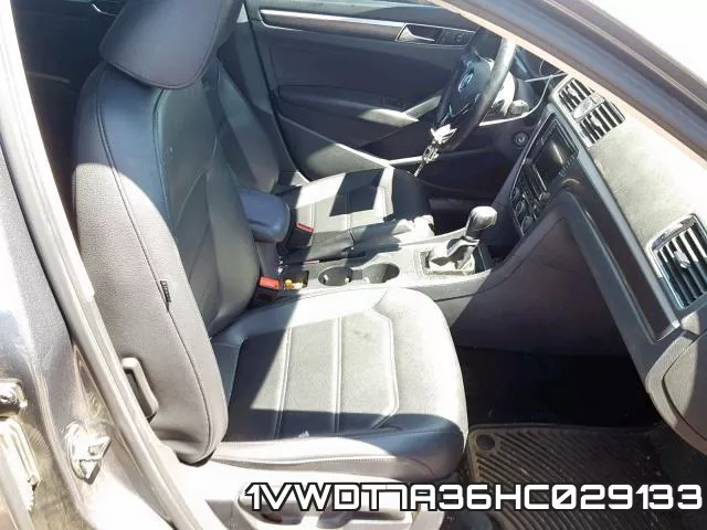 1VWDT7A36HC029133 фото 6