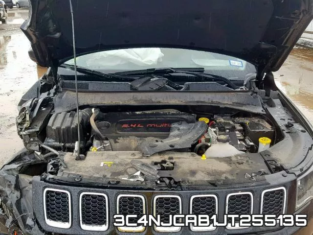 3C4NJCAB1JT255135 фото 8