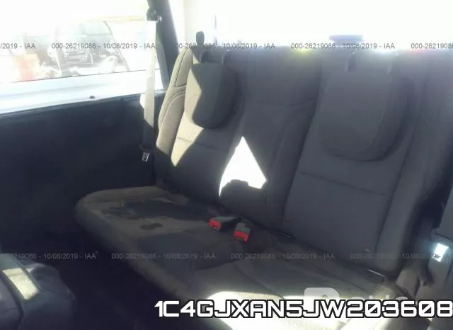 1C4GJXAN5JW203608 фото 9