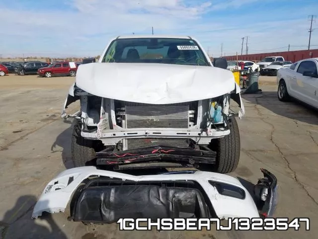 1GCHSBEA7J1323547 фото 10