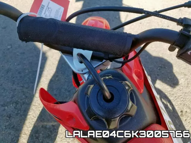 LALAE04C6K3005766 фото 9