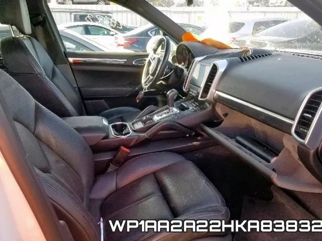 WP1AA2A22HKA83832 фото 6