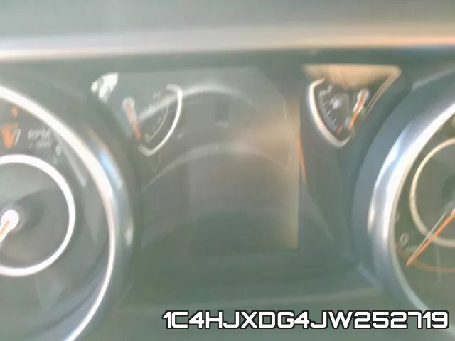 1C4HJXDG4JW252719 фото 9