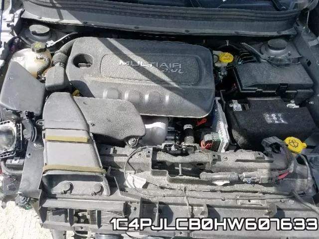 1C4PJLCB0HW607633 фото 8