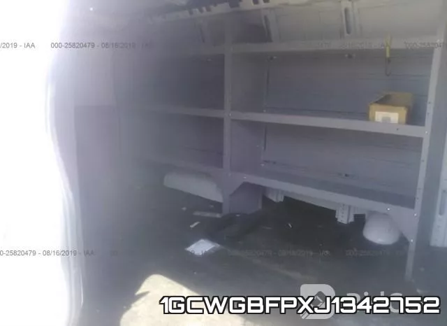 1GCWGBFPXJ1342752 фото 8