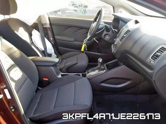 3KPFL4A71JE226173 фото 6