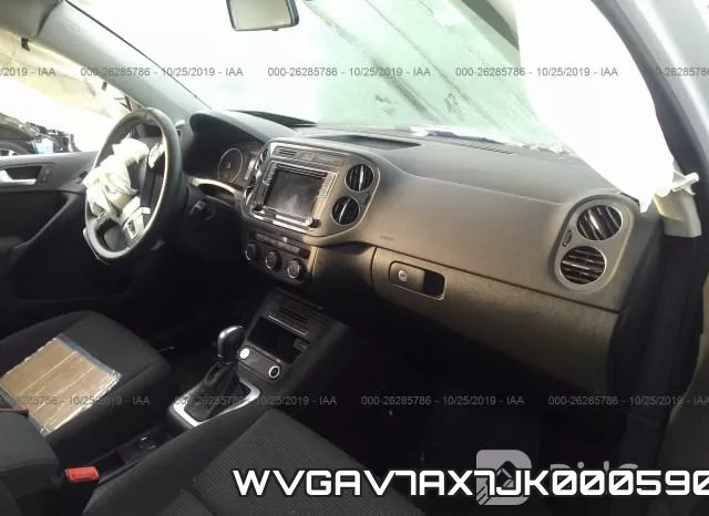 WVGAV7AX7JK000590 фото 6