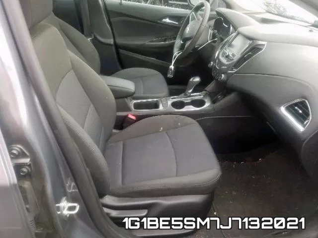 1G1BE5SM7J7132021 фото 6