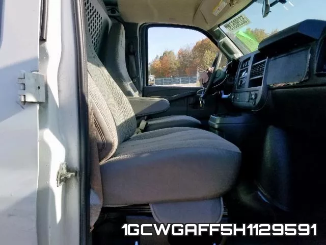 1GCWGAFF5H1129591 фото 6