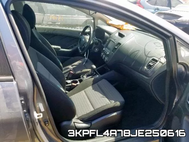 3KPFL4A78JE250616 фото 6