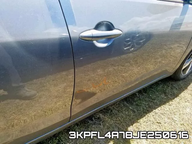 3KPFL4A78JE250616 фото 10
