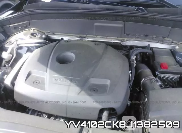 YV4102CK8J1382509 фото 2