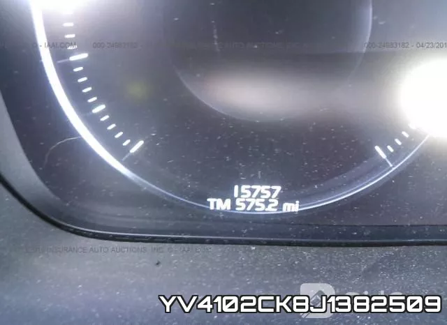YV4102CK8J1382509 фото 8