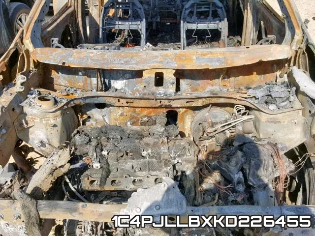 1C4PJLLBXKD226455 фото 8