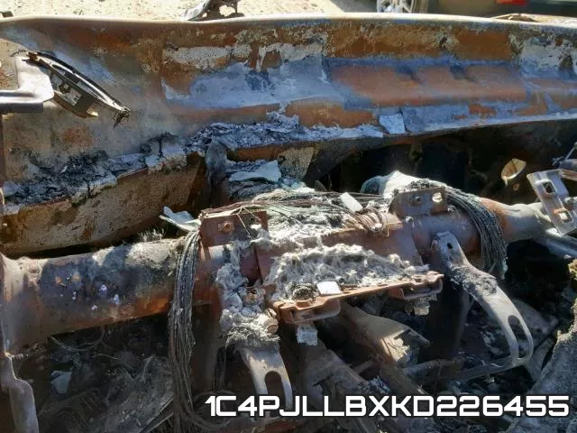 1C4PJLLBXKD226455 фото 9