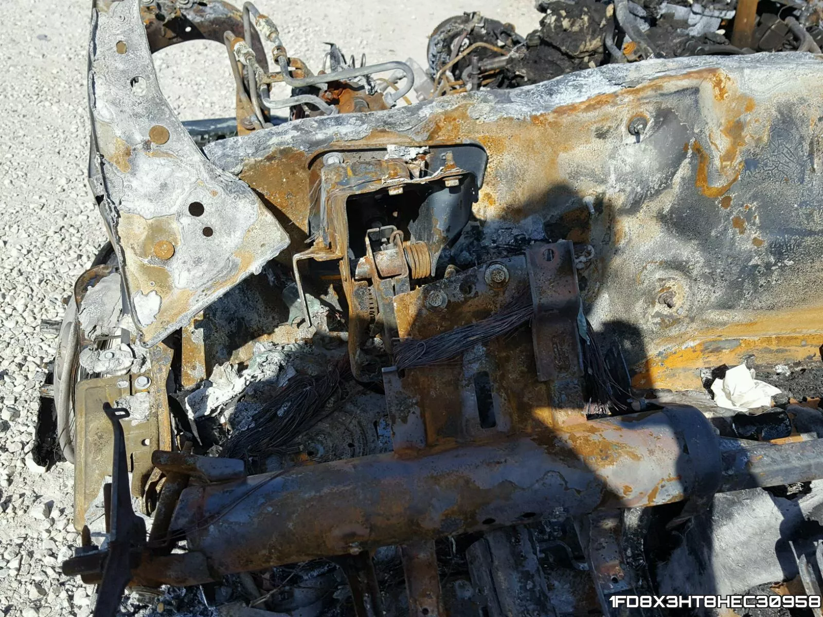 1FD8X3HT8HEC30958 фото 9
