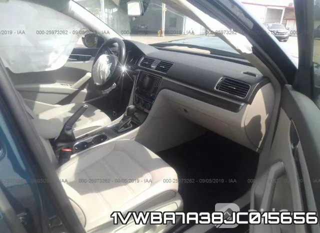 1VWBA7A38JC015656 фото 6