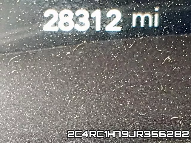2C4RC1H79JR356282 фото 9
