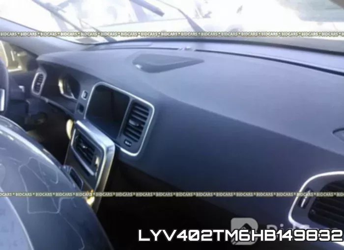 LYV402TM6HB149832 фото 6