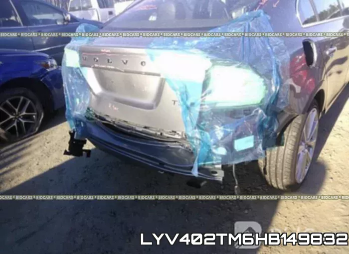 LYV402TM6HB149832 фото 7