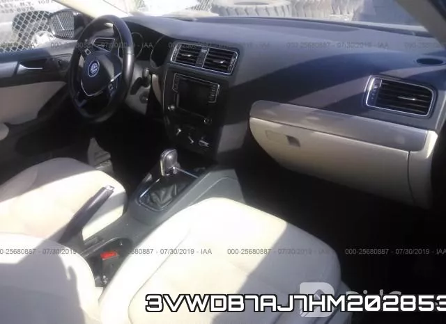 3VWDB7AJ7HM202853 фото 6