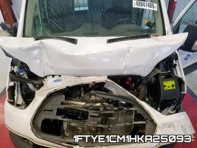 1FTYE1CM1HKA25093 фото 8