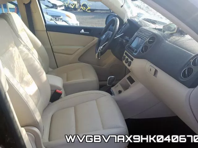WVGBV7AX9HK040670 фото 6